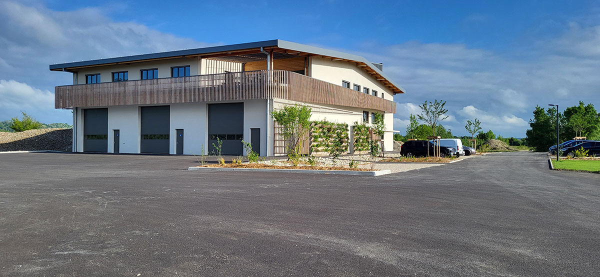 Totem - Bâtiment de bureaux achevé